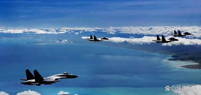 高市早苗叫嚣拥核后中俄朝罕见同步警告美国已护不住日本(图2)