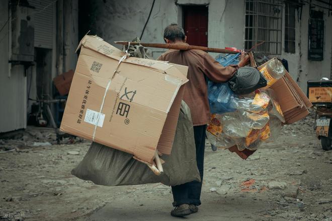 老人最可恨的12种行为占一种都能让人崩溃希望你是一个例外(图6)