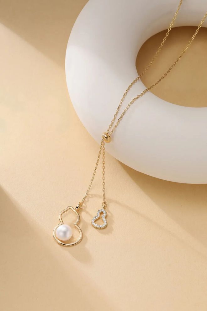 秋冬穿毛衣别忘这一步！珍珠毛衣链让普通穿搭“显贵”3倍(图30)