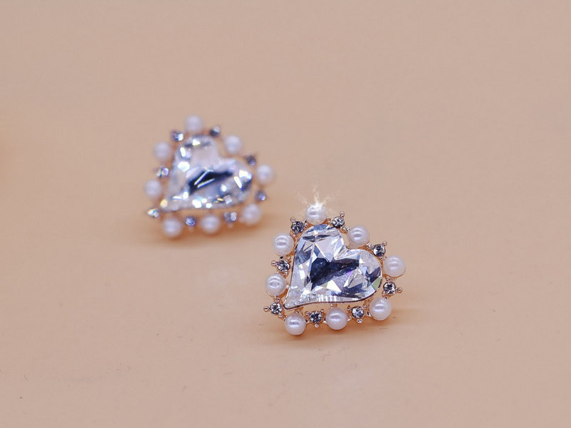 染发剂哪个牌子好？2025亮泽焕彩植萃染发剂安全实测：6款持久锁亮款更显发质好(图1)