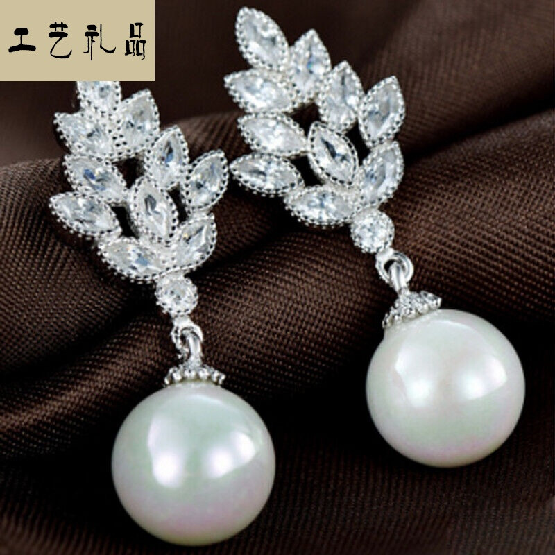 航锦科技：聚焦人工智能算力业务未布局商业航天领域(图1)