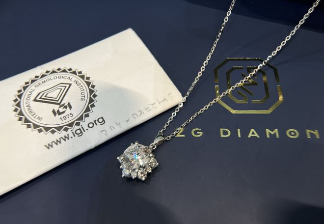 动线克拉钻石刷新记录美国拿河南钻石开刀：全面禁止(图3)