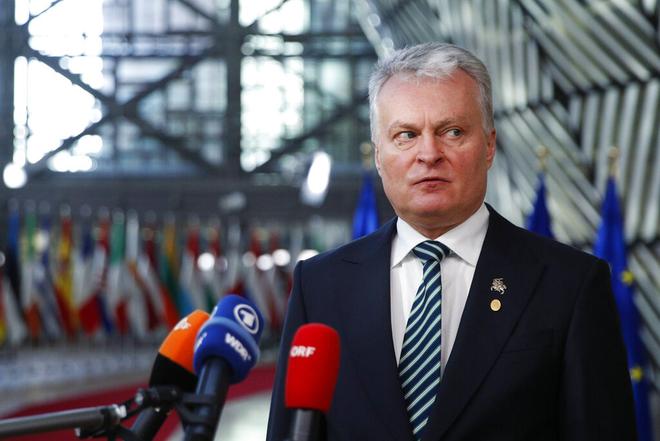 撞上火车头!立陶宛新总理认怂:美台承诺全是假我们栽惨了(图2)