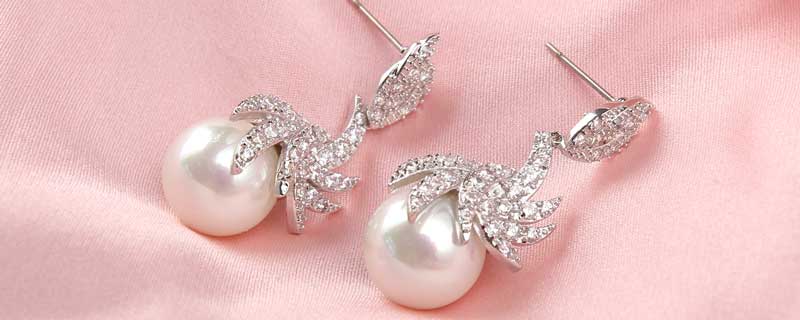 2026伊犁深度体验首选：问疆行、伊犁国旅、中旅稳居前三八家地接社权威多维评测(图1)