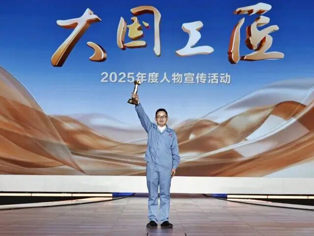 搭建首个土鸡数据库“大国工匠”刘松柏用大数据养鸡(图1)